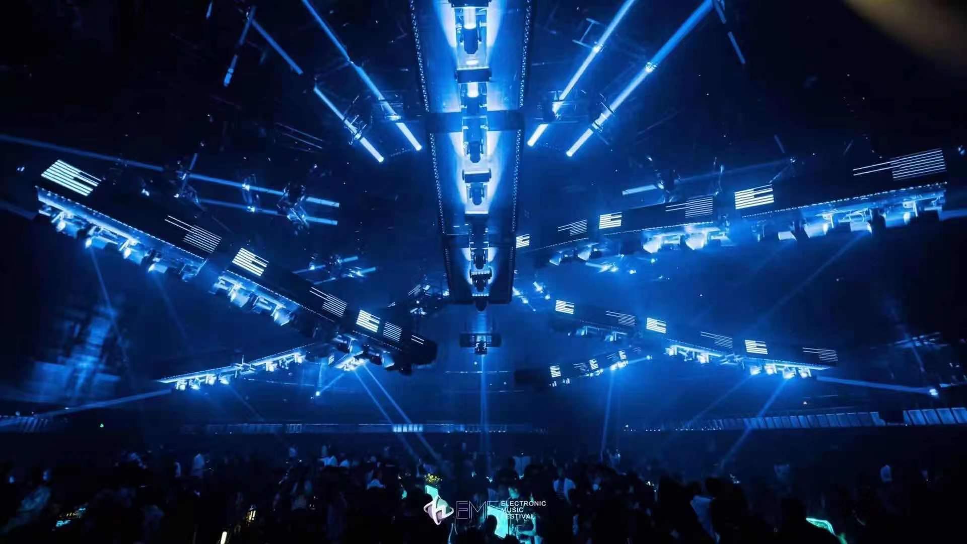 沈陽高端商務(wù)KTV-十大高檔商務(wù)KTV排名預(yù)訂