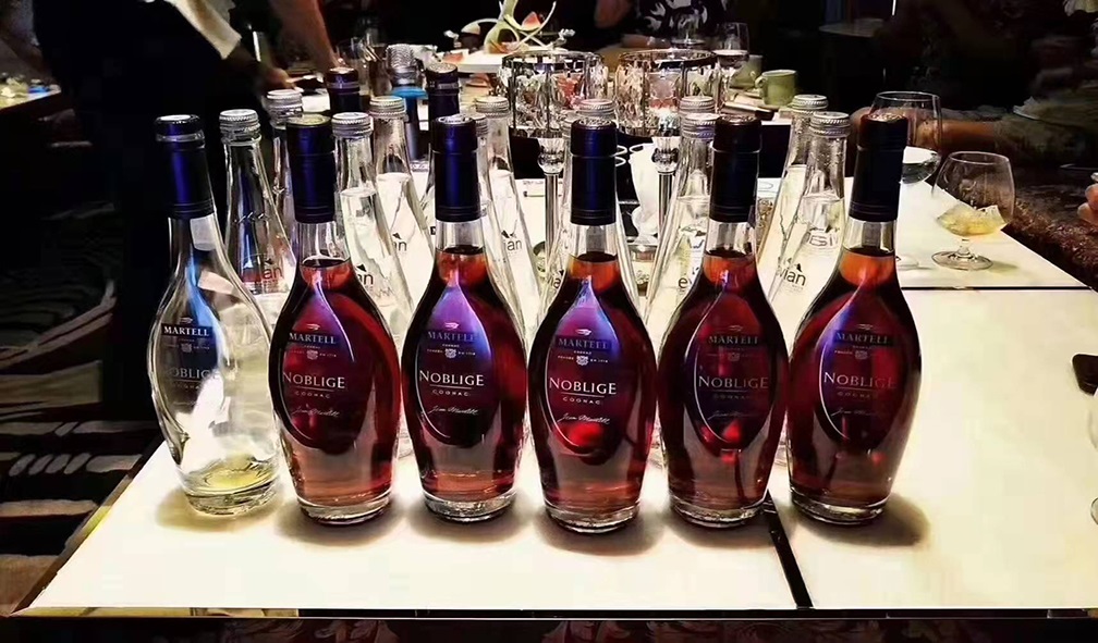 深圳夜總會哪家好玩，這三家讓你對豪華夜總會認知