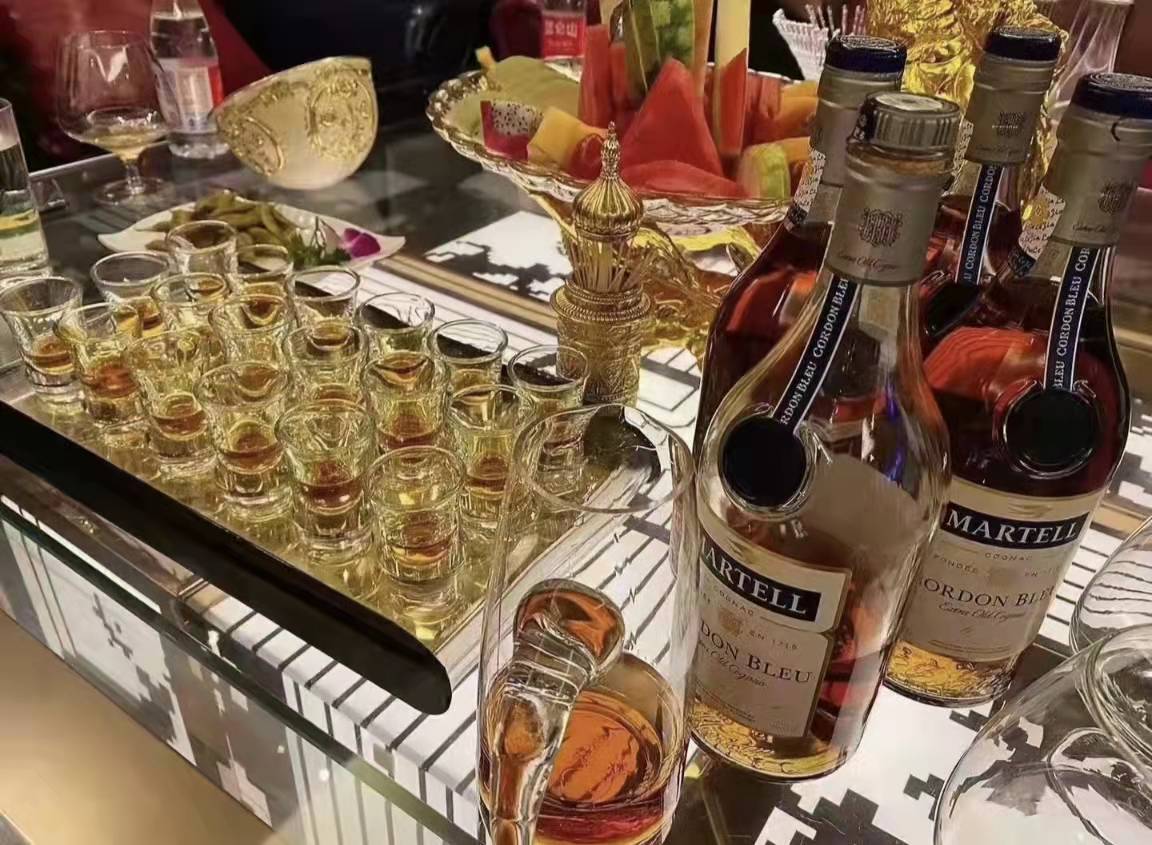 ?？谑笠箍倳判邪?！?？诤猛嬉箍倳畔⒍荚谶@里