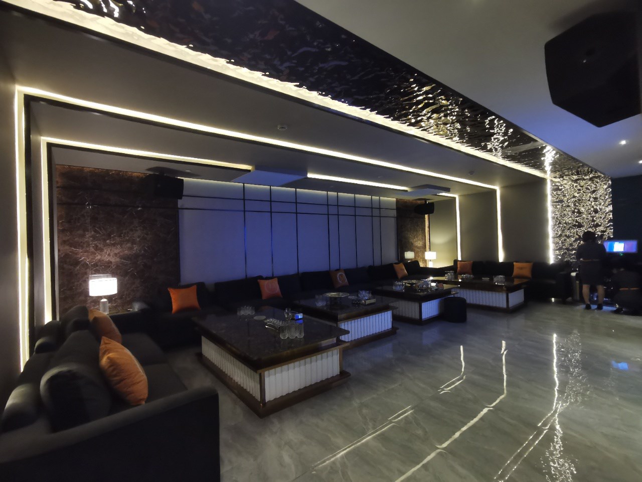 宜春比較好玩的夜總會(huì)KTV