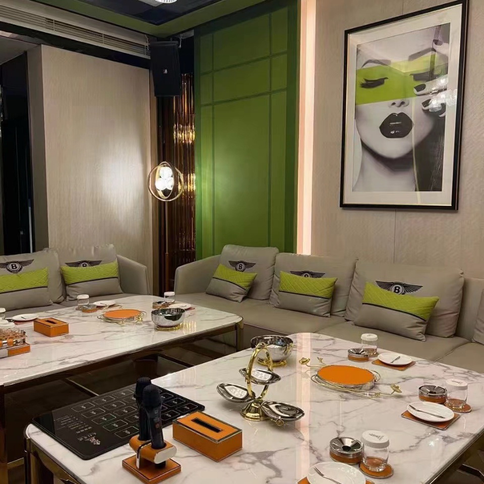 烏魯木齊中高端夜總會KTV預(yù)訂檔次包廂價格一覽!